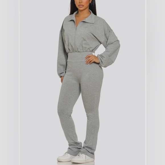 Kimmie Baddie Cropped Jogger Set